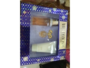 Bộ nước hoa nữ Elizabeth Taylor White Diamonds Fragrance Gift Set for Women, 3 piece